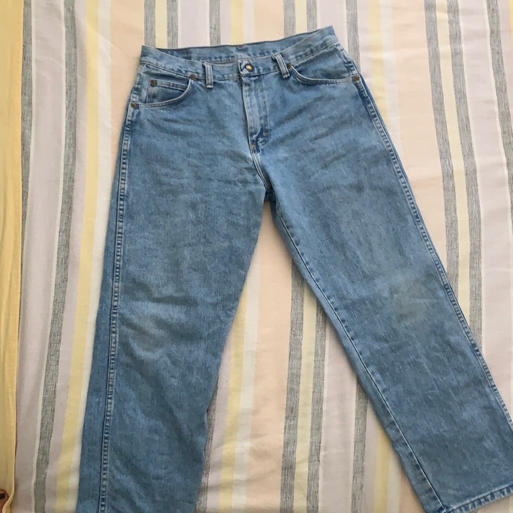 Wrangler high waisted wide leg ankle length jeans